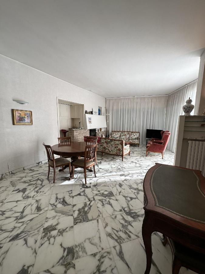 Le Rose Di Emma Villa Bordighera Bagian luar foto