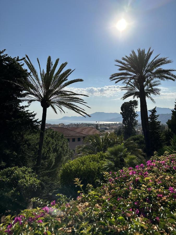 Le Rose Di Emma Villa Bordighera Bagian luar foto