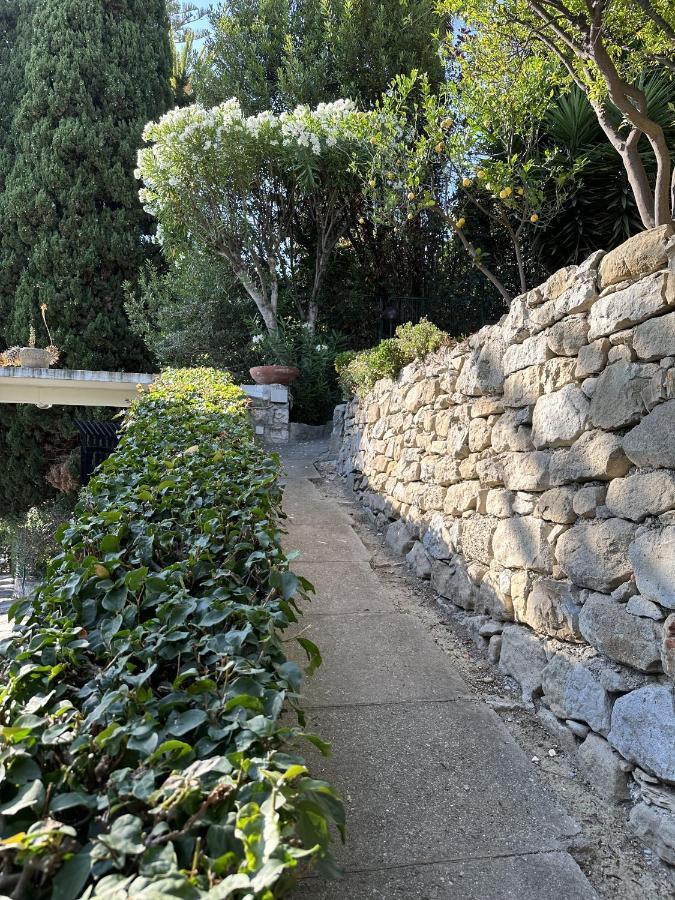 Le Rose Di Emma Villa Bordighera Bagian luar foto